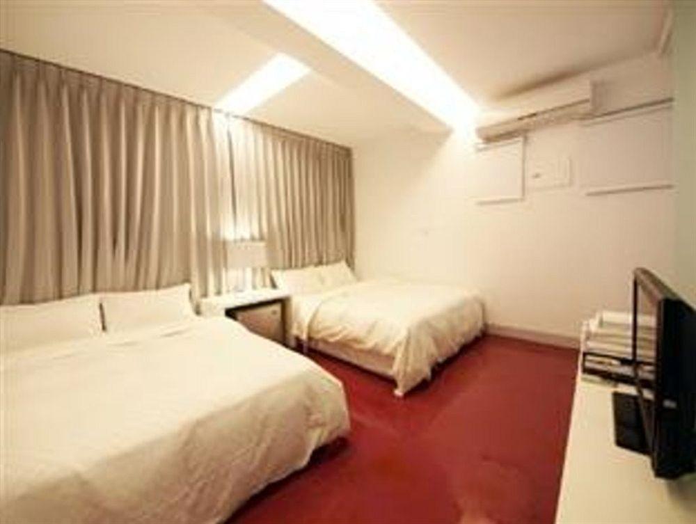 Bed and Breakfast Kenting The House Shanjiao Экстерьер фото