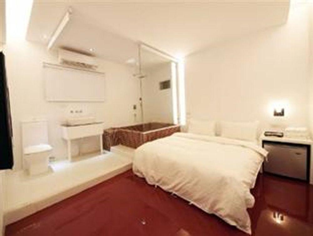 Bed and Breakfast Kenting The House Shanjiao Экстерьер фото